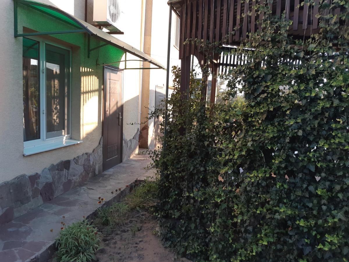 Отель Маленький Рай Zatoka Exterior photo