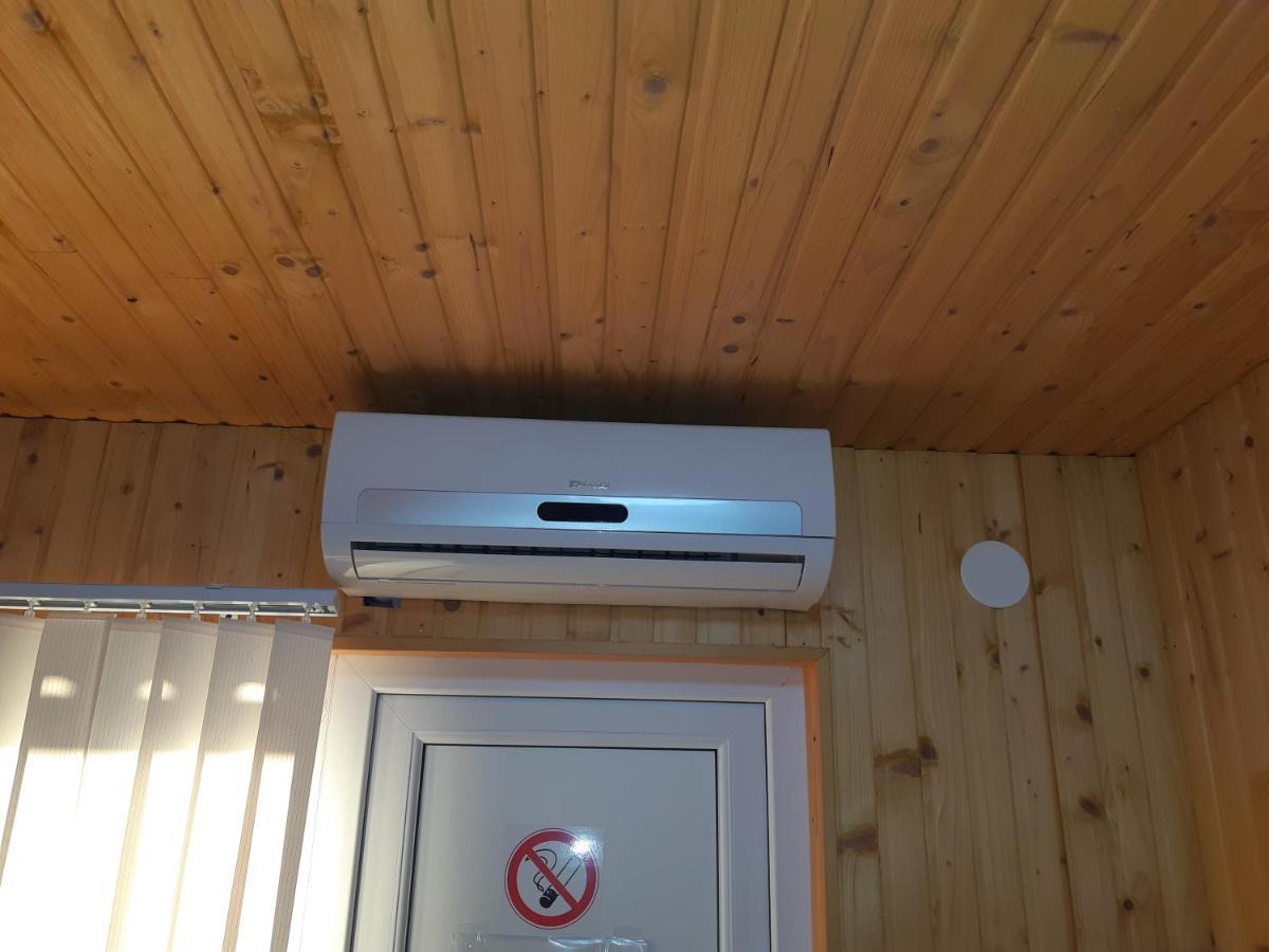 Отель Маленький Рай Zatoka Exterior photo